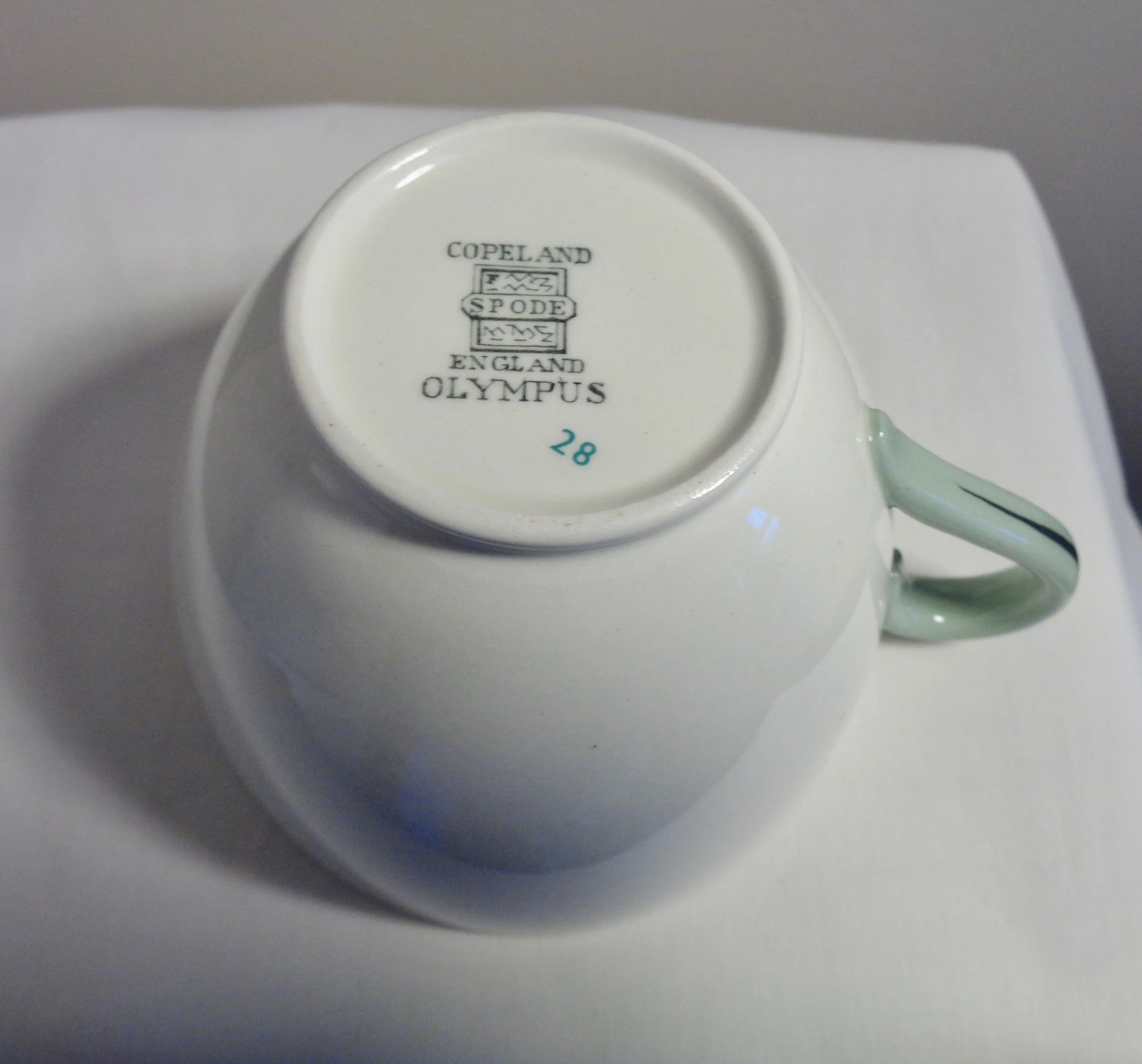 1960s Copeland Spode Olympus Seventeen Piece Tea Set