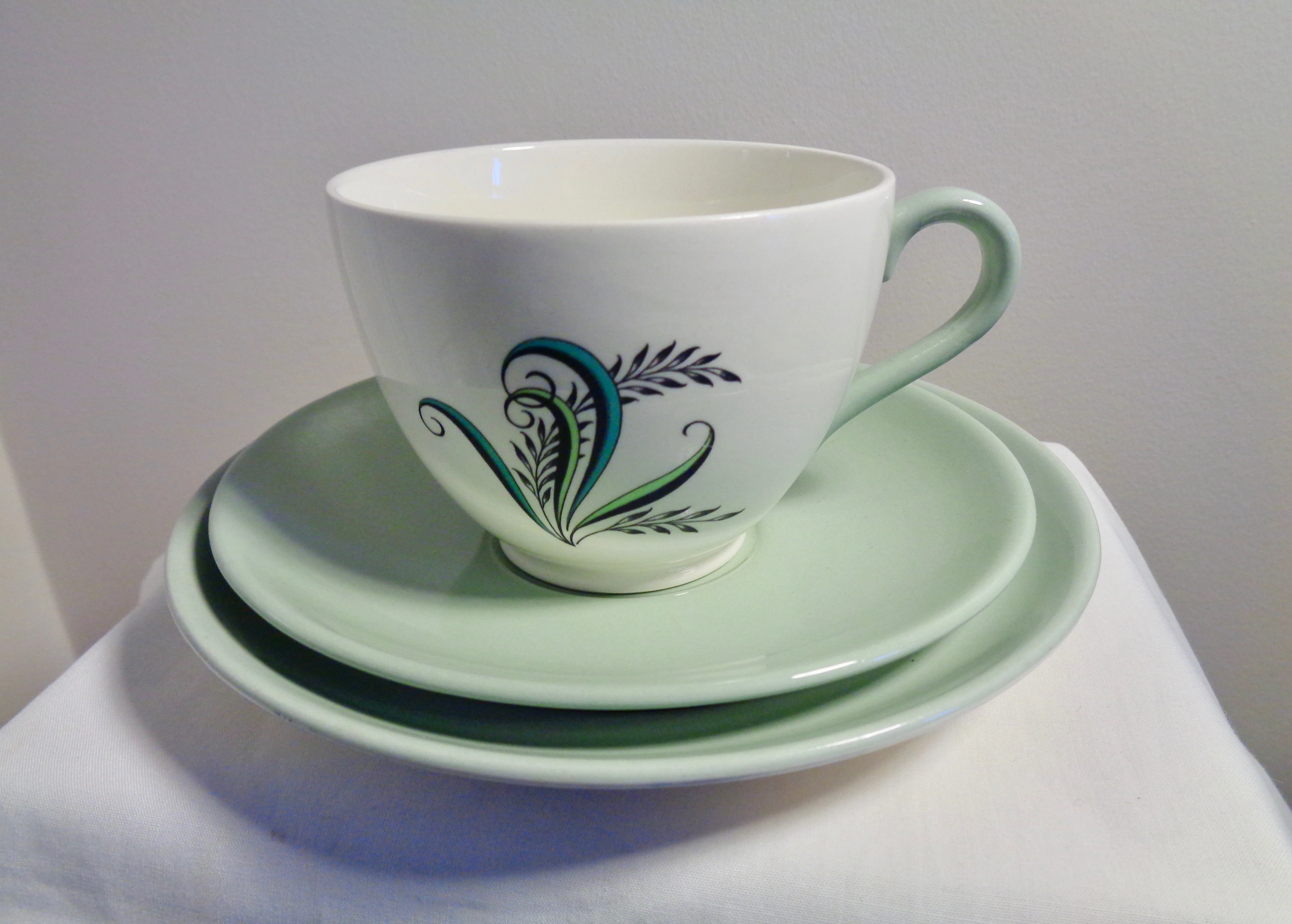 1960s Copeland Spode Olympus Seventeen Piece Tea Set