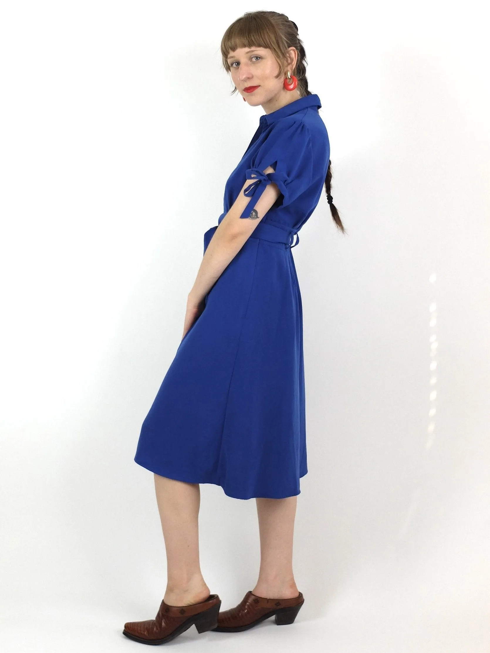 80s does 50s Pinup Style Puff Short Sleeve Bright Blue Fit and Flare Collared Circle Midi Dress with Ties