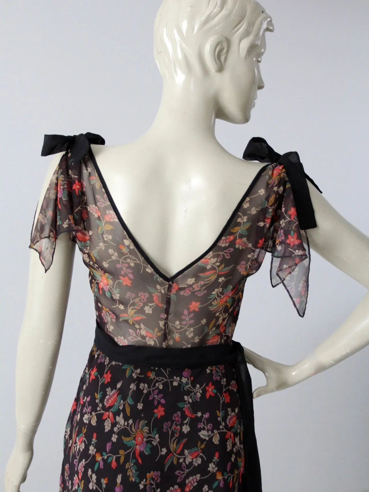 vintage 70s handkerchief hem dress