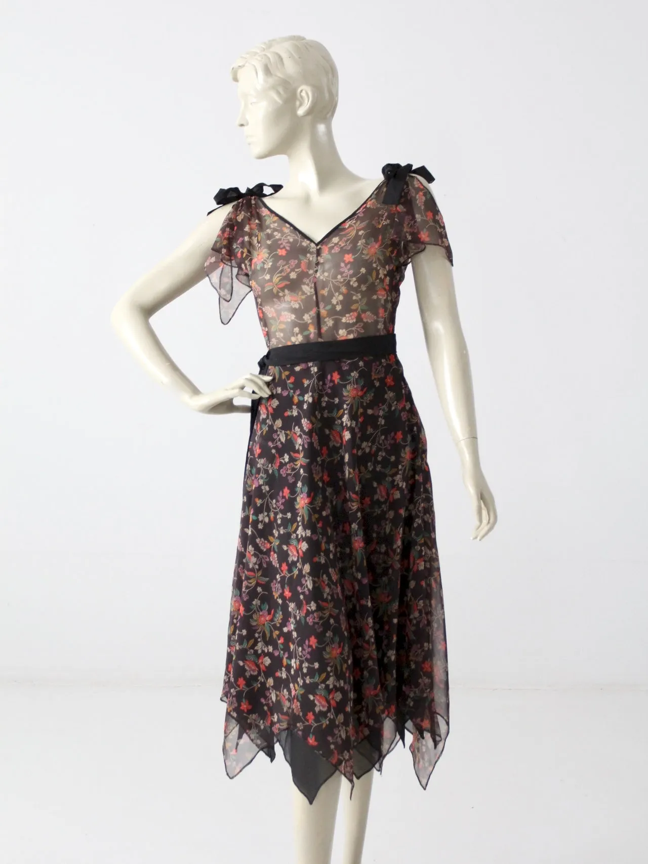 vintage 70s handkerchief hem dress