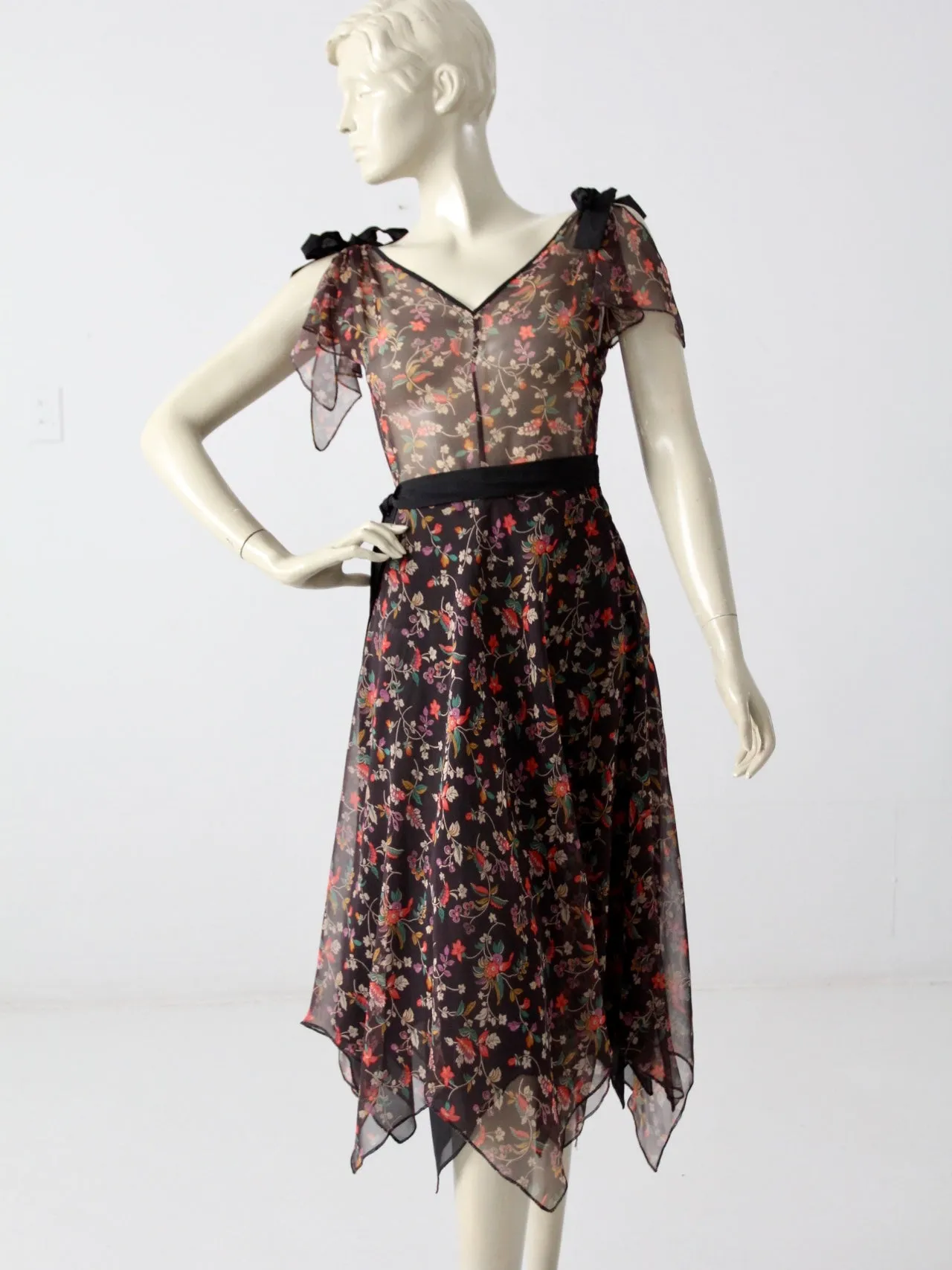 vintage 70s handkerchief hem dress