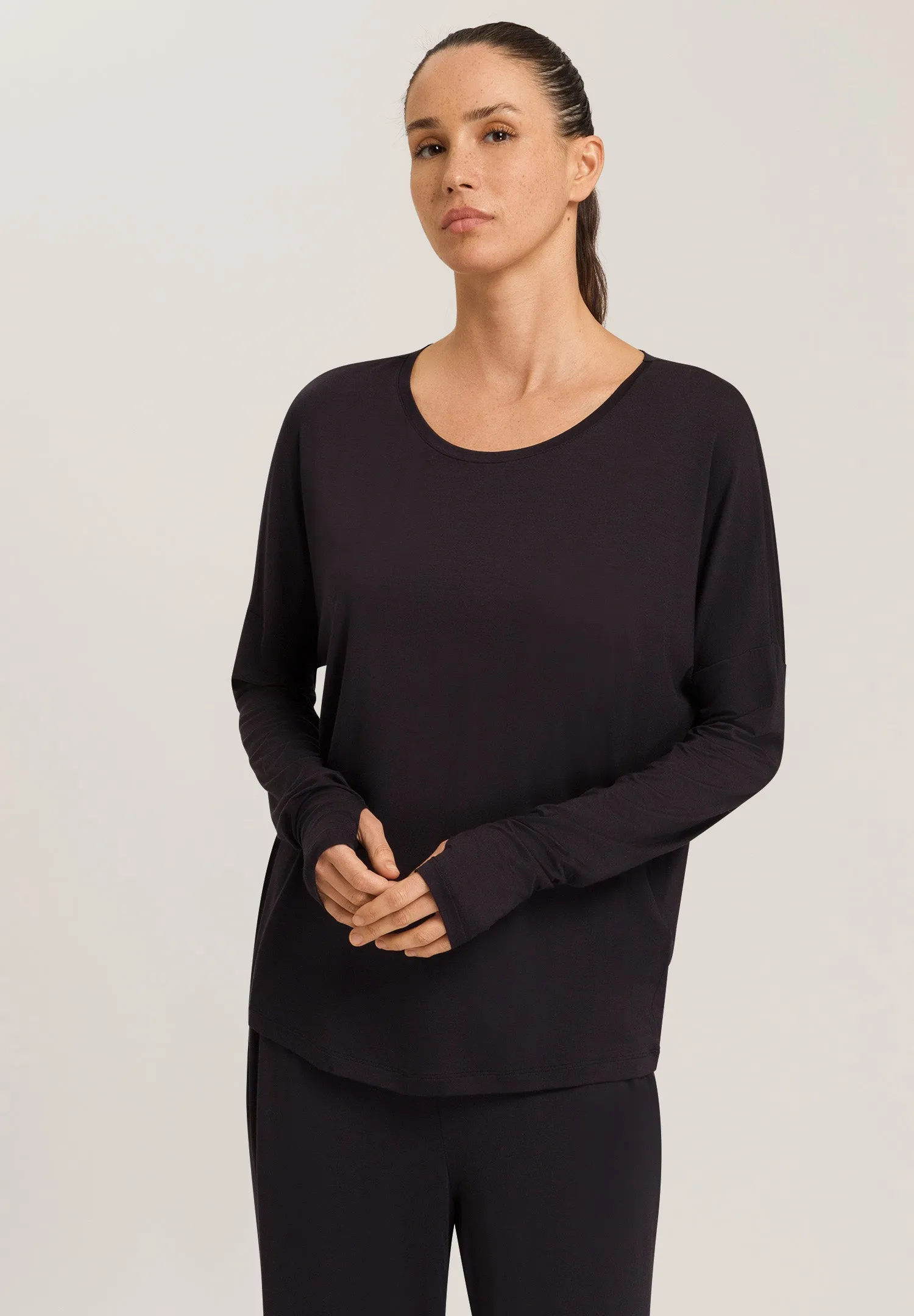 Yoga Relaxed Round Neck Top | Black Beauty 78796-2199